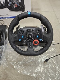 Volant s pedály - 3