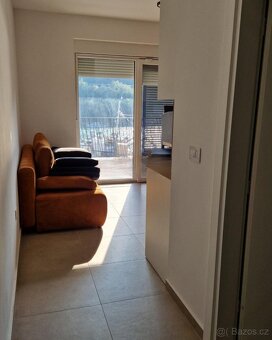 CHORVATSKO: LABIN – NOVOSTAVBA V PRVNÍ ŘADĚ U MOŘE | 39 m² L - 3