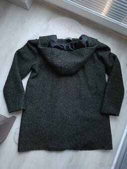 Dámský zelený zimní kabát s vlnou a kapucí, vel. L/XL - 3