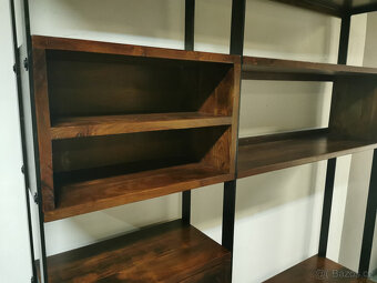 Nová masiv obývací stěna - regál EAKLY akát - 3