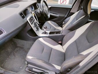 Volvo V60 R-DESIGN 2,0 D3 120kw - Náhradní díly - 3