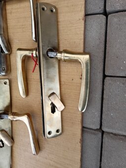 Kliky,mosazné kliky,kování,kování na dveře 2. - 3