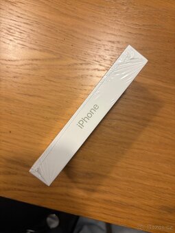 Iphone 17 256GB Zelená - 3