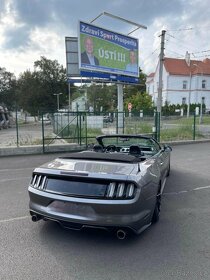 Ford Mustang GT 5.0 Convertible - 3