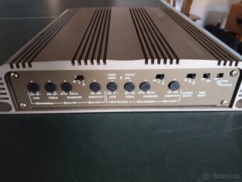 Becker zesilovač+subwoofer+ rádio - 3