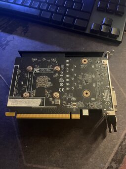 Nvidia geforce gtx 1650 4gb VRAM - 3