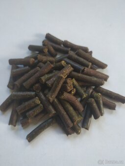 Granulovane seno s mrkví/červenou řepou/jablkem - 3