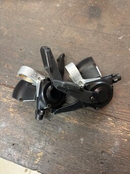 Shimano SL-R440 3x8 řazení - 3