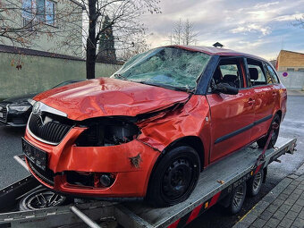 Vůz na náhradní díly Škoda Fabia 2 kombi 2010 BNM LVF LF3H - 3