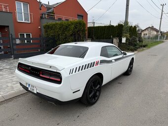 DODGE CHALLENGER 4x4 2021 PENTASTAR - 3