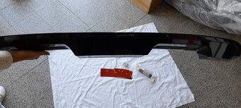 Zadní křídlo Ford Mustang - nové, černý lesklý spoiler - 3