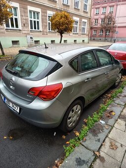 Opel Astra 1.4, 2010 - 3