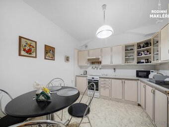 Prodej družstevního bytu 2+1 v centru Broumova - 3