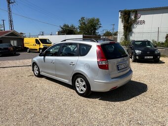 Hyundai i30, 1.6CRDi 66kw - 3