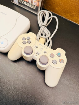 PlayStation PS one + ovladač + kabely + paměťovka + hra - 3