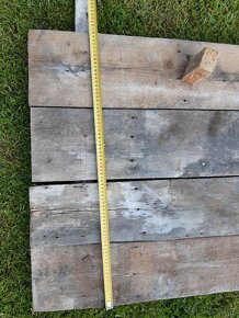 Prodám stará prkna na bednění - 3
