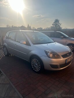Ford fiesta 2007 - 3