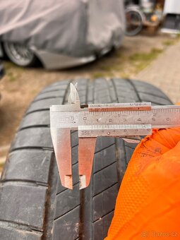 Letní pneu Bridgestone 235/45r18 - 3