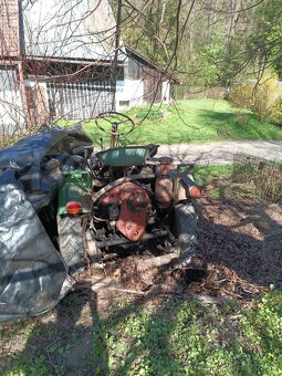 Prodám traktor RS09 čtyř válec - 3