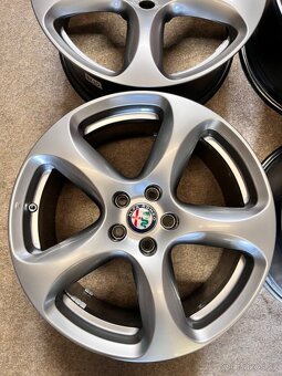 5x110 R18 ORIGINÁL Alfa Romeo Stelvio - TOP - 3