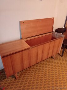 Nábytek za 100 Kč - 3