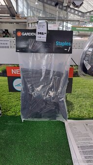 Kolíky pro obvodový drát na robotickou sekačkou - 3