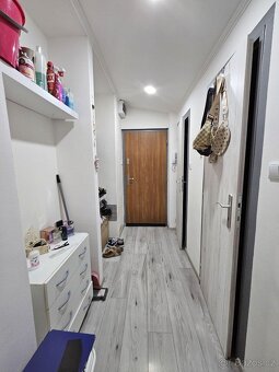 Prodej bytu 2+kk, ulice Slovenského národního povstání 2746/ - 3