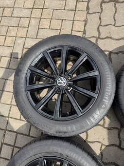 ORIGINÁL Alu Volkswagen London R17, 5x112 - TOP, LETNÍ PNEU - 3