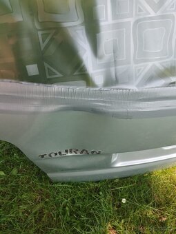 VW Touran 2005 ( zadní dveře ) - 3