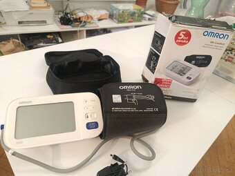 Digitální tlakoměr OMRON M6 Comfort, Praha, TOP stav - 3