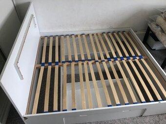 Bílá postel 180x200cm - 3