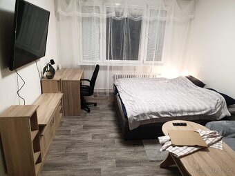 Pronájem garsonky Praha 4 13patro, plně vybavená - 3