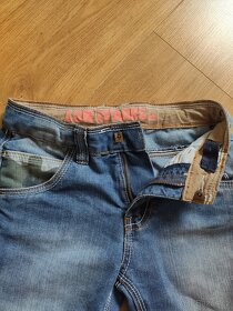 Kraťasy, vel. 128 - 3