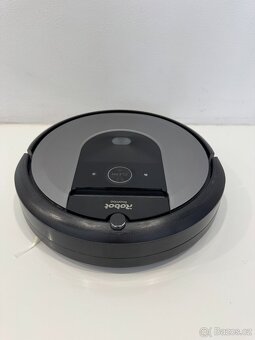 Robotický vysavač iRobot Roomba i7 - 3