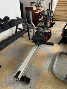 Life Fitness Row GX Trainer - vodní veslo - 3