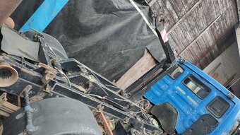 Daewoo Avia D75 nosič kontejnerů - 3