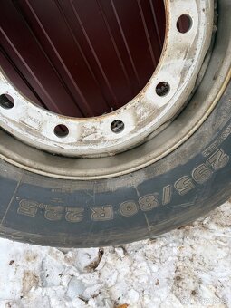 Michelin 295/80 r22.5 - 3