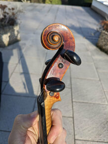 Krásné staré housle (zřejmě 1880) - 3