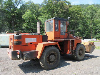 NAKLADAČ ZTS UNK 320 - NAKLADAČ ZTS UNK 320 - - 3