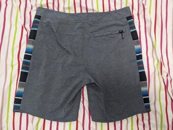Nové šortky Vans vel.34 - 3