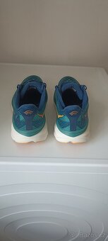 Běžecké boty Hoka Clifton 9, UK-8,5 EU- 42 2/3 - 3