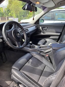 BMW E90 325i 160kw M-Packet - 3