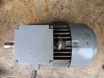 Elektromotor MEZ Mohelnice 2,2 kW - 3
