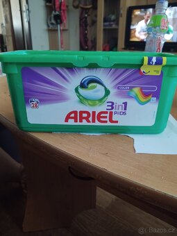 Ariel kapsle na praní - 3