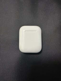 Originální Apple AirPods - 3