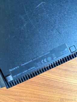 PlayStation 3 PS3 plně funkční 2x ovladač - 3