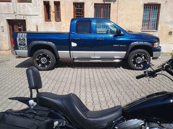 Dodge Ram 1500 - 3