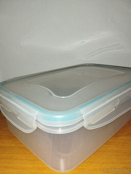 Dóza na potraviny průhledná zelený pruh, zacvakávací bočnice - 3