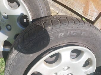 Peugeot Partner pneu disky 4x R15" 195/65/15 - 3