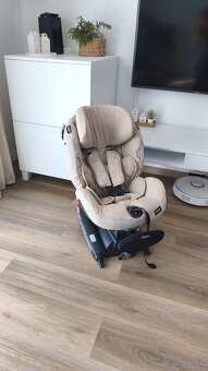 Dětská autosedačka BeSafe izi combi x4 - 3